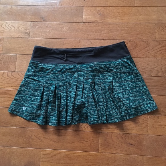lululemon athletica Dresses & Skirts - 🍋Lululemon Circuit Breaker Skirt 🍋